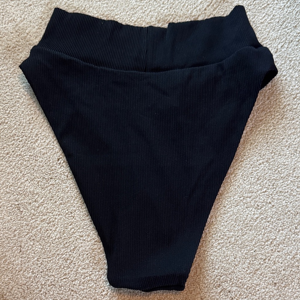 Aerie High-Waist Bikini Bottoms in Black and Hot Pink - Picture 5 of 8
